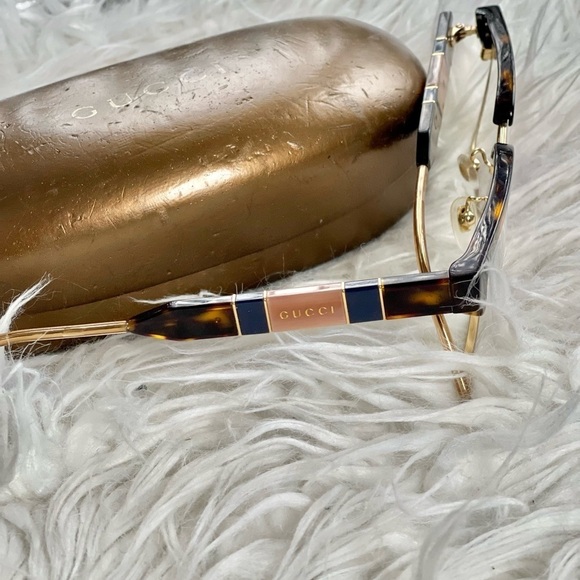 ✨Gorgeous✨ Gucci Glasses - Picture 3 of 4